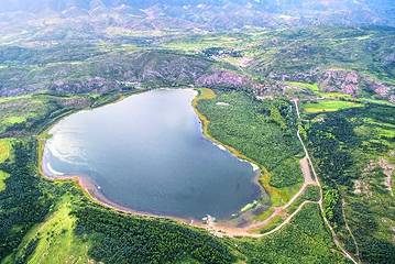 天池湖泊群第 1 张图片