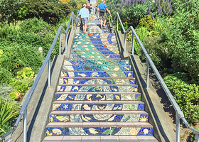 马赛克艺术阶梯
