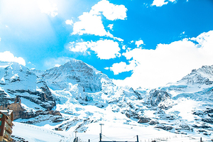 欧洲之巅火车站