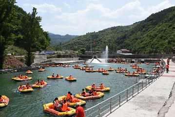 嶂石岩峡谷漂流第 16 张图片