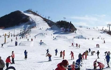 燕塞山滑雪场第 1 张图片