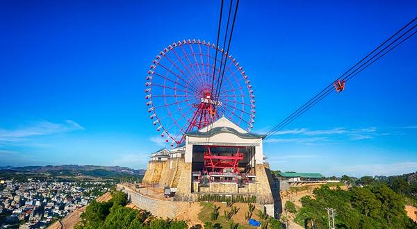 下龙湾下龙公园摩天轮