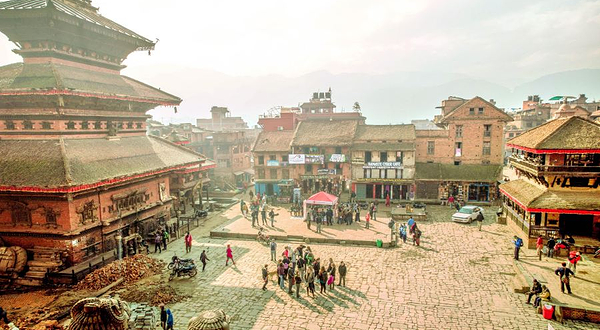 尼亚塔波拉神庙