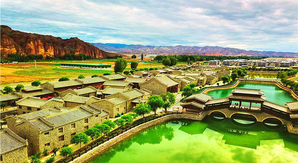 丹霞口文旅小镇