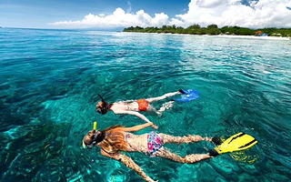 三亚俏江南游艇海钓俱乐部