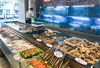 正黄旗海鲜烧烤大排档(延安路总店)第 13 张图片