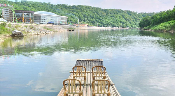 绿野蓝湾温泉度假景区