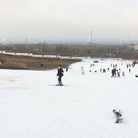 齐乐梦华嬉雪乐园（原梓橦山滑雪场）