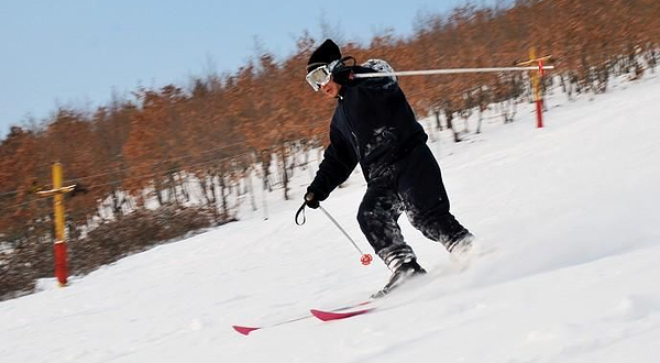 云峰山滑雪场