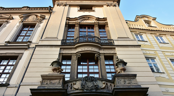 克拉姆-葛拉斯宫