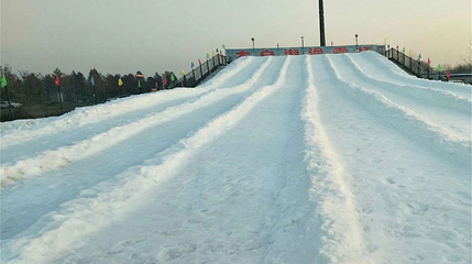 太白湖滑雪场第 1 张图片