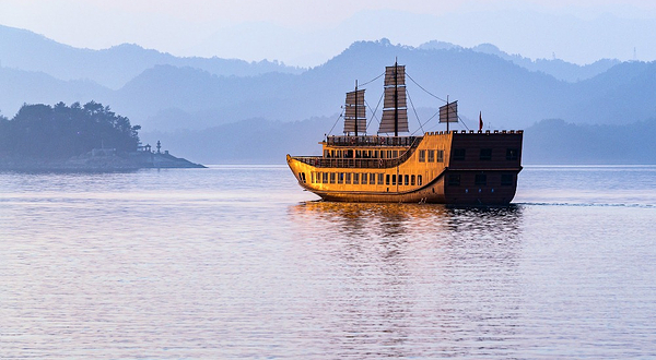 千岛湖梦想扬帆系列游船