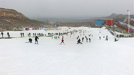 绿鑫春滑雪场第 1 张图片