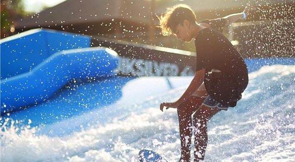 巴厘岛冲浪乐园