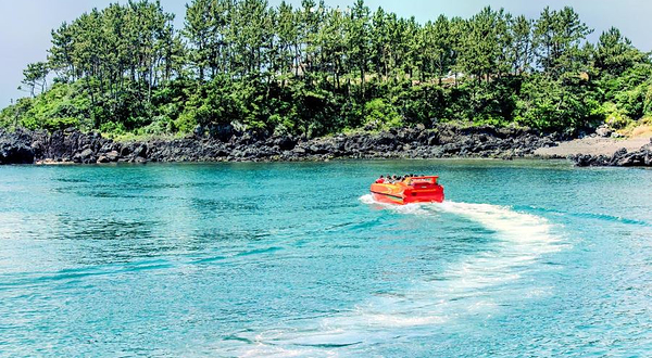 西归浦喷射艇体验