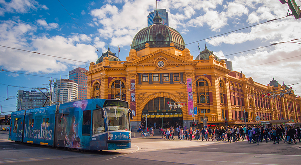 福林德街火车站