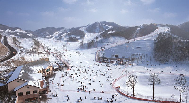 橡园滑雪度假村