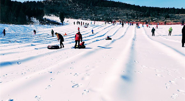 泰西雪山峪滑雪场
