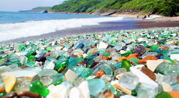 玻璃海滩