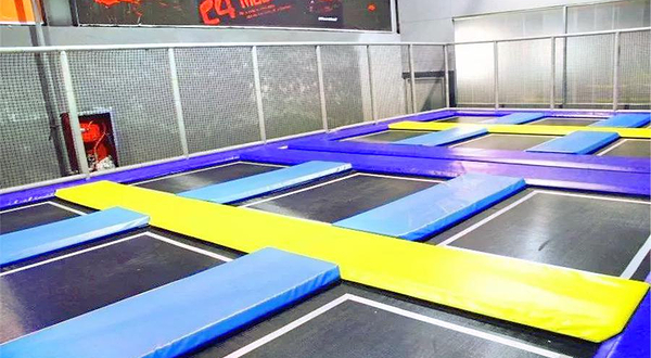 嬉跃潮玩(太奥广场店)