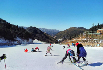 绿水尖室外滑雪场第 5 张图片