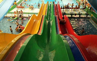 哥俩四季温泉游泳馆