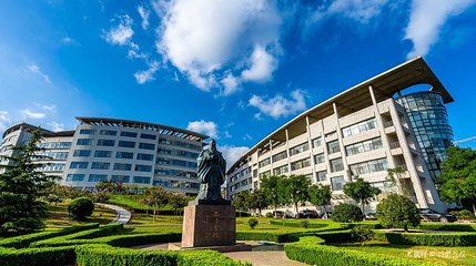 青岛科技大学(崂山校区)第 1 张图片