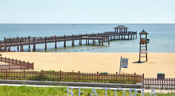 蓝色海岸休闲海滩