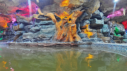 溶洞温泉第 12 张图片