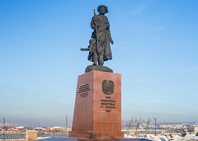 伊尔库茨克英雄纪念碑