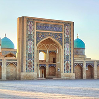 哈兹拉提伊玛目清真寺