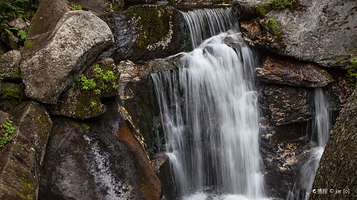 Lost River Gorge & Boulder Caves