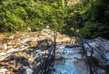 英德天门沟景区第 1 张图片
