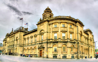 巴斯市政厅市场