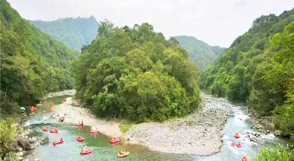 石龙溪漂流