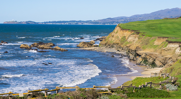 半月湾州立海滩