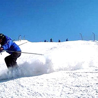 濮上园天鹅湖滑雪场
