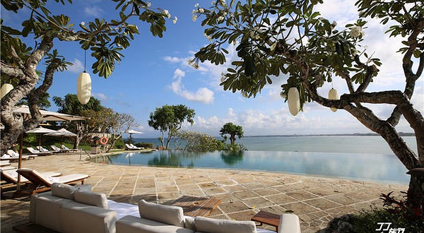 金巴兰四季度假村