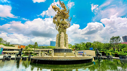 龙城广场第 1 张图片