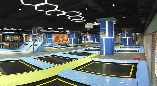 反弹蹦床公园(重庆南坪万达店)