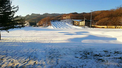 五龙高尔夫滑雪场第 1 张图片