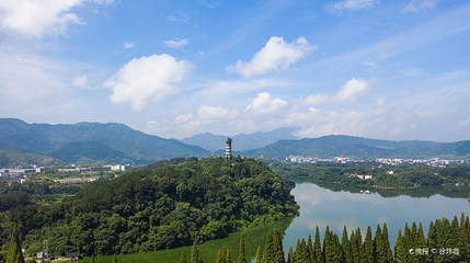 南峰塔第 1 张图片