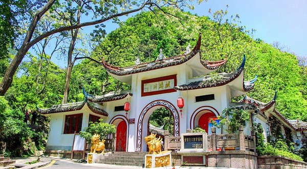 黔灵山动物园-麒麟洞