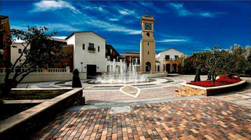 鲁能·格拉斯小镇