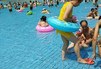 白龙潭水上乐园第 14 张图片