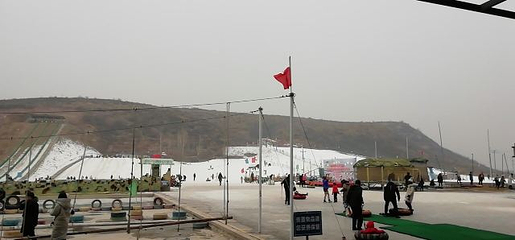 玉泉山戏雪乐园第 17 张图片