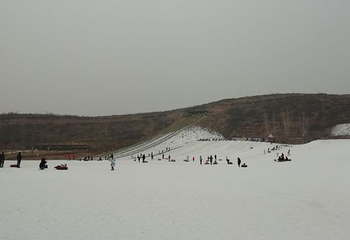 玉泉山戏雪乐园第 20 张图片