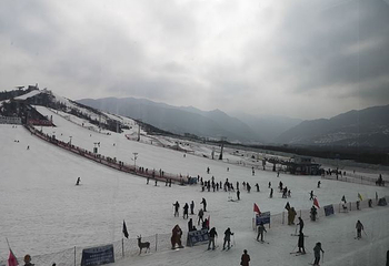 松鸣岩国际滑雪场第 18 张图片