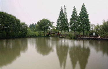 白塔湖景区第 6 张图片