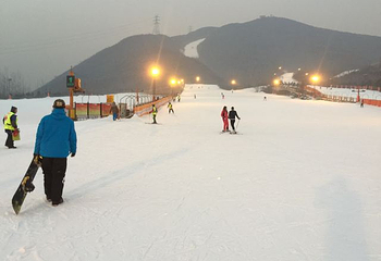 北京军都山滑雪场第 53 张图片